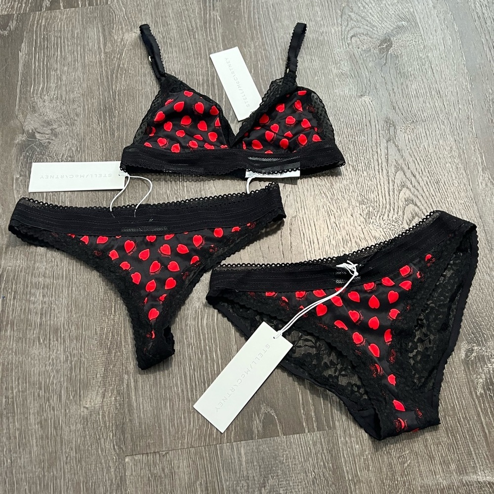 Stella McCartney**Heart ❤️ Bra + Underwear SET***$289